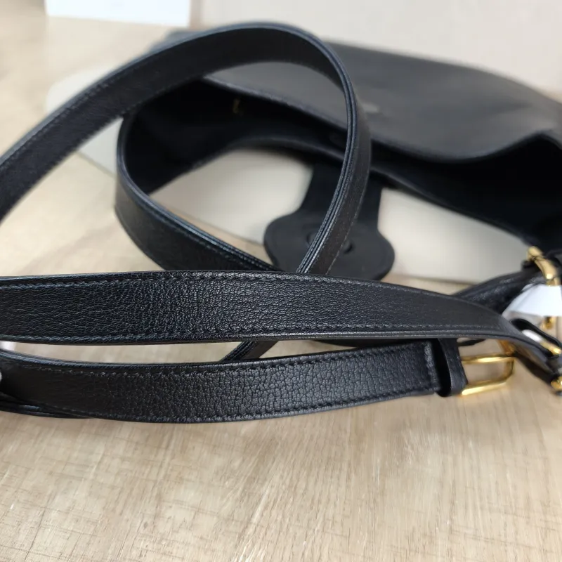 GUCCI Shoulder Bag Aphrodite Hobo Black Calfskin Medium 39 × 2 × 38 cm — detail view 1 of 12