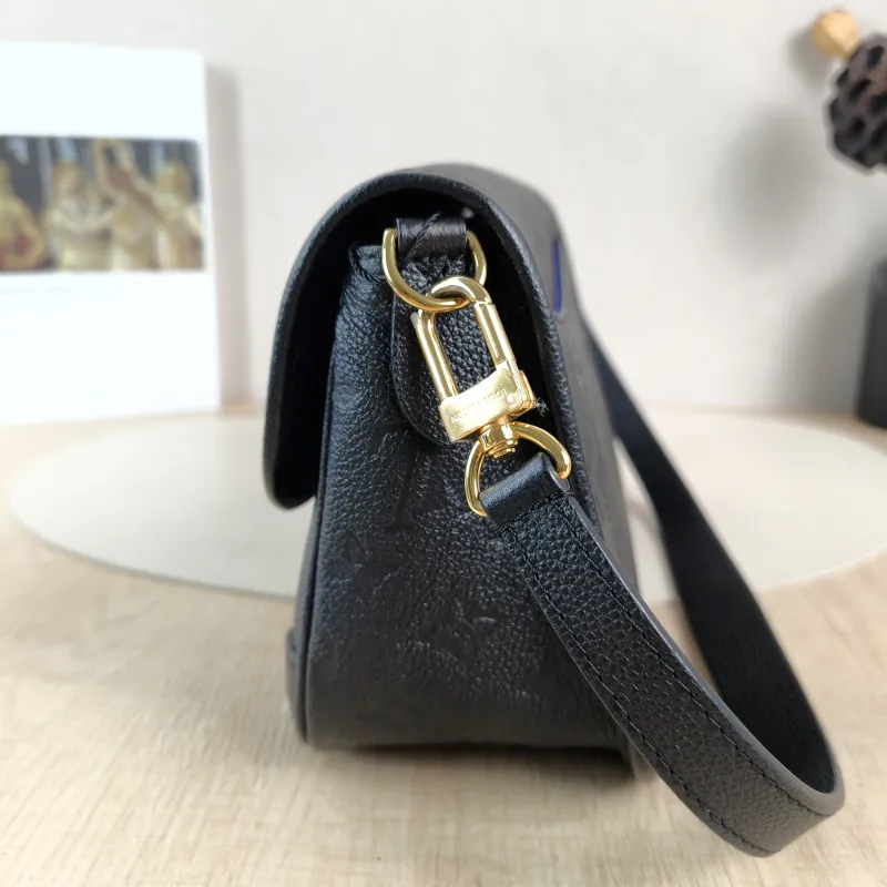 Louis Vuitton Crossbody Bag Diane Baguette Bag Black Empreinte Embossed Calfskin Small24 × 9 × 15 cm — detail view 5 of 14