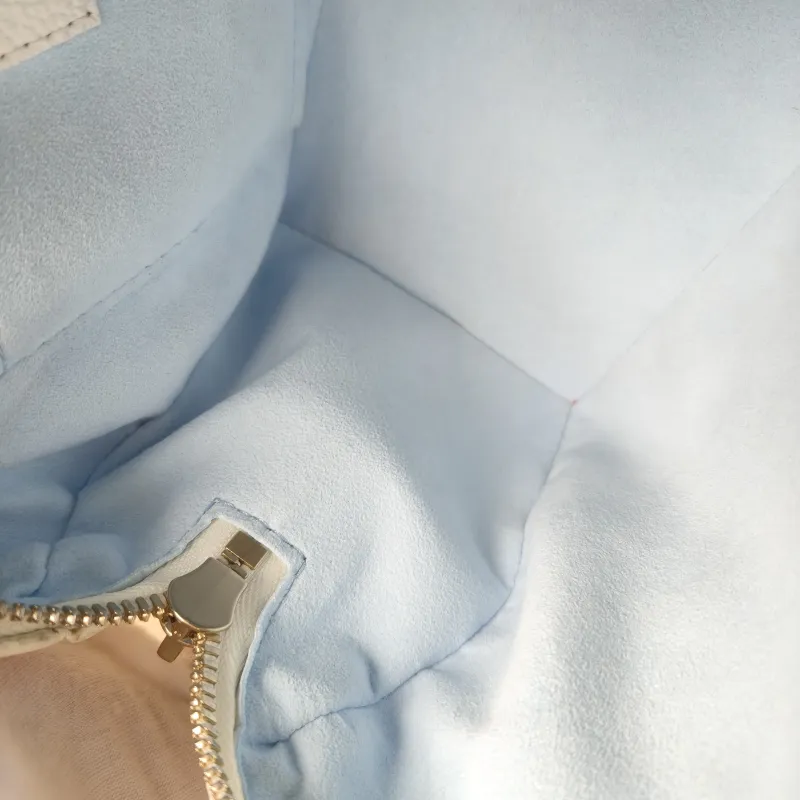 Louis Vuitton Crossbody Bag Speedy20 White · Blue Calfskin One Size20.5 × 12 × 13.5 cm — detail view 5 of 15