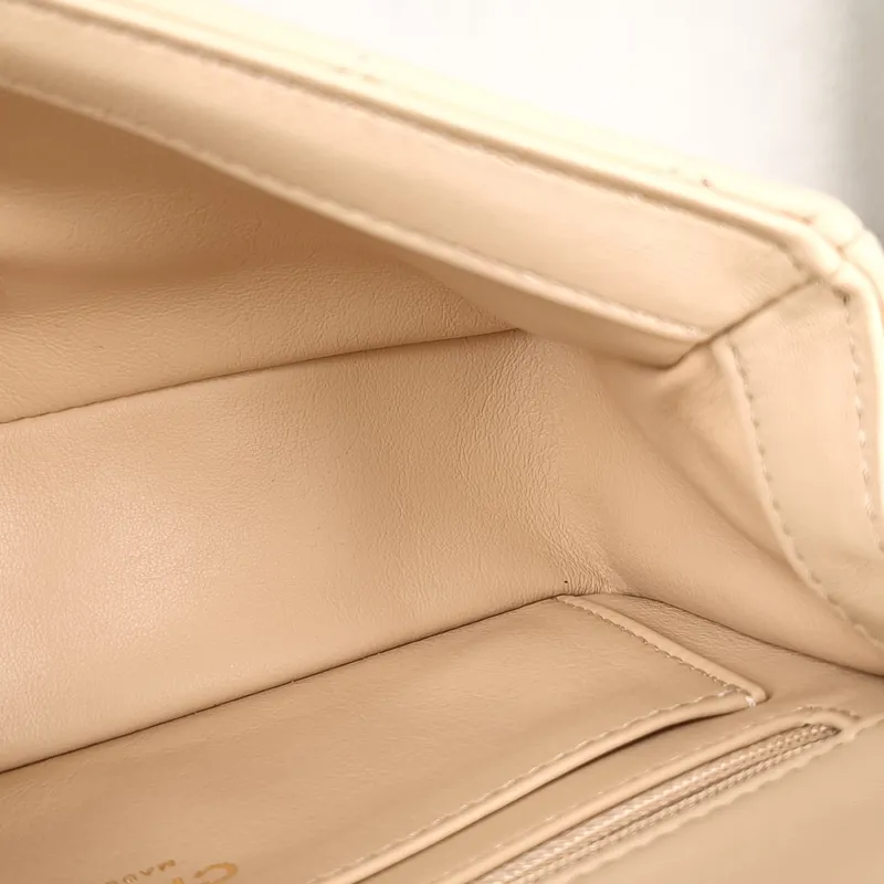 Chanel Crossbody Bag mini Taupe Lambskin One Size 20 × 6 × 12 cm — detail view 9 of 13