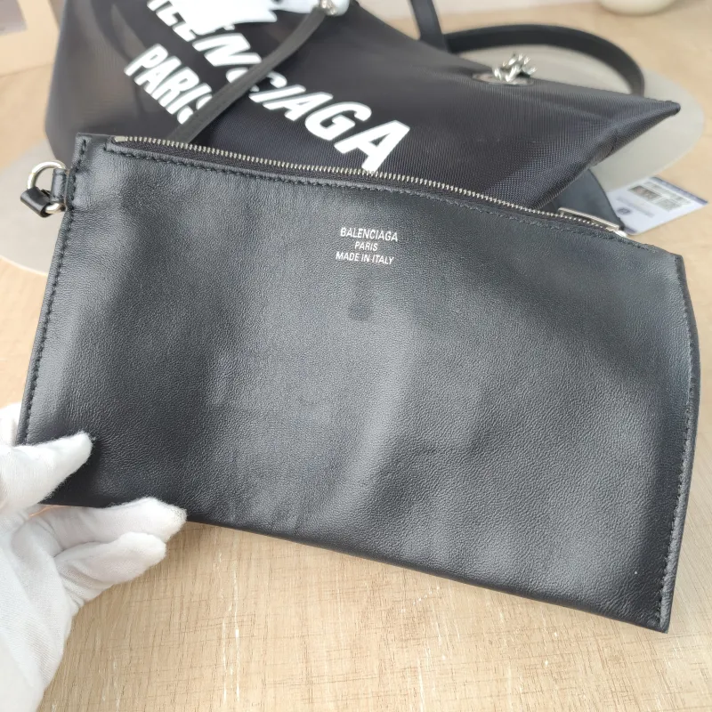 BALENCIAGA Top Handle Bag Tote Bag Black One Size 34.5 × 14 × 27 cm — detail view 6 of 15