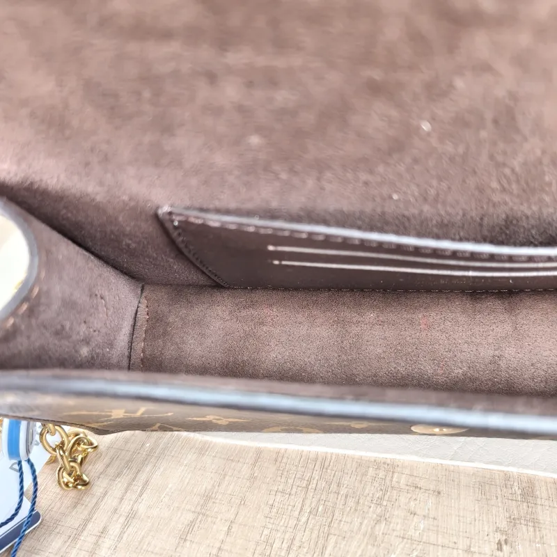 Louis Vuitton Crossbody Bag LILY Chain Bagwoc Monogram PVC21 × 3.5 × 10.5 cm — detail view 11 of 12