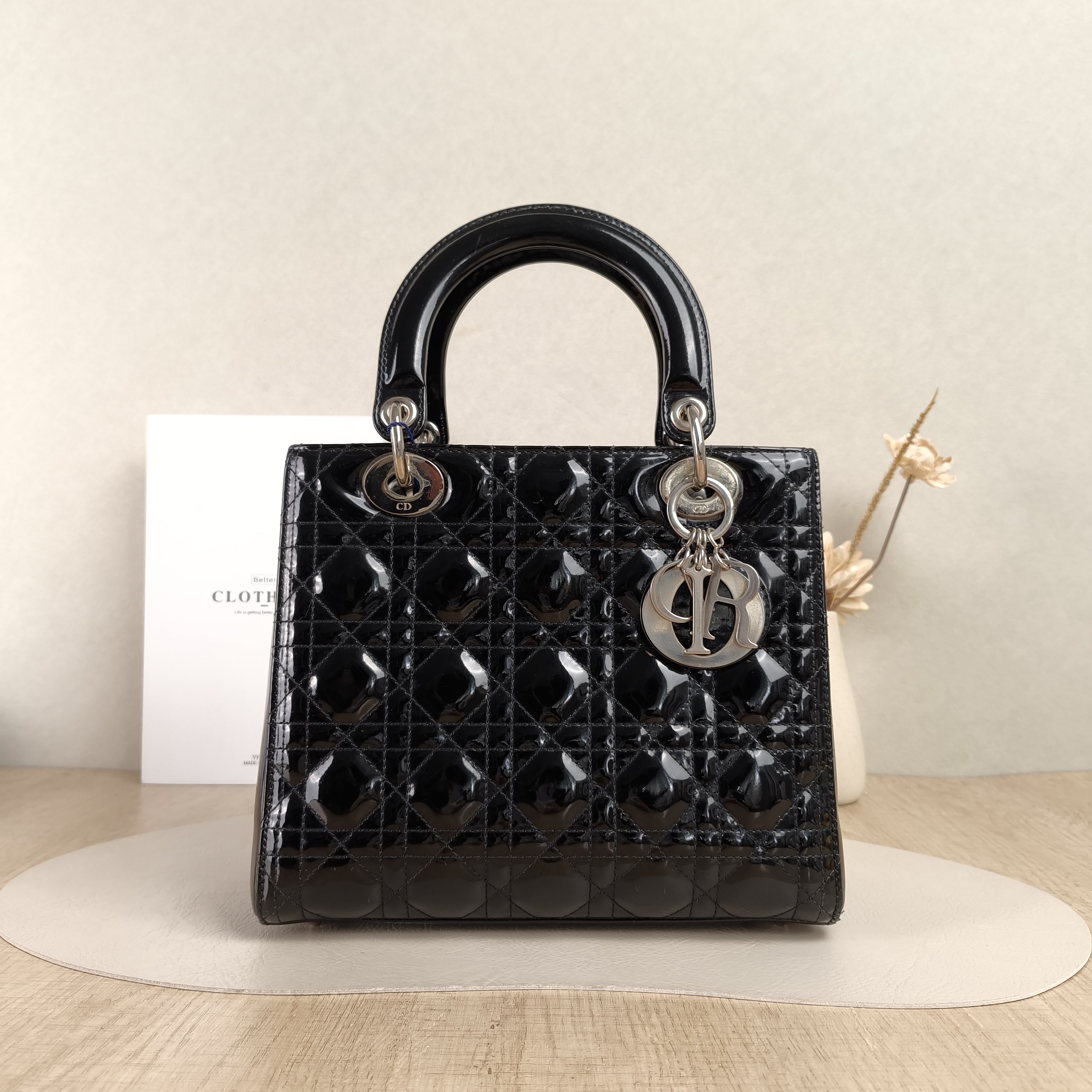 DIOR Top Handle Bag Lady Lady Dior Bag Black Patent Leather Medium24 × 12 × 21 cm