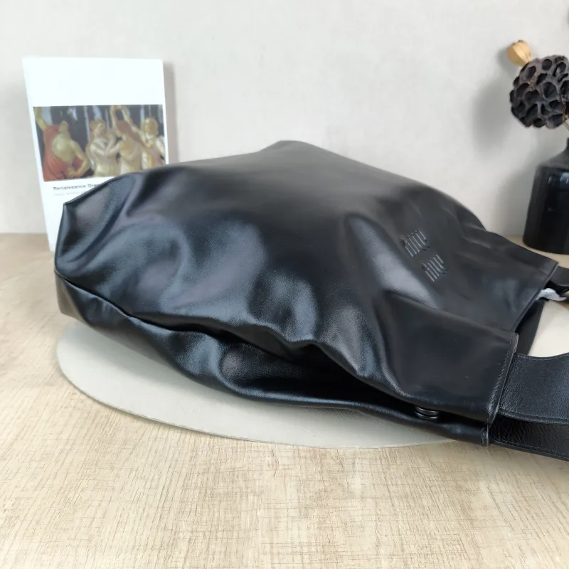 Miumiu Shoulder Bag Shoulder Bag Black Calfskin One Size 38 × 11 × 38 cm — detail view 4 of 11