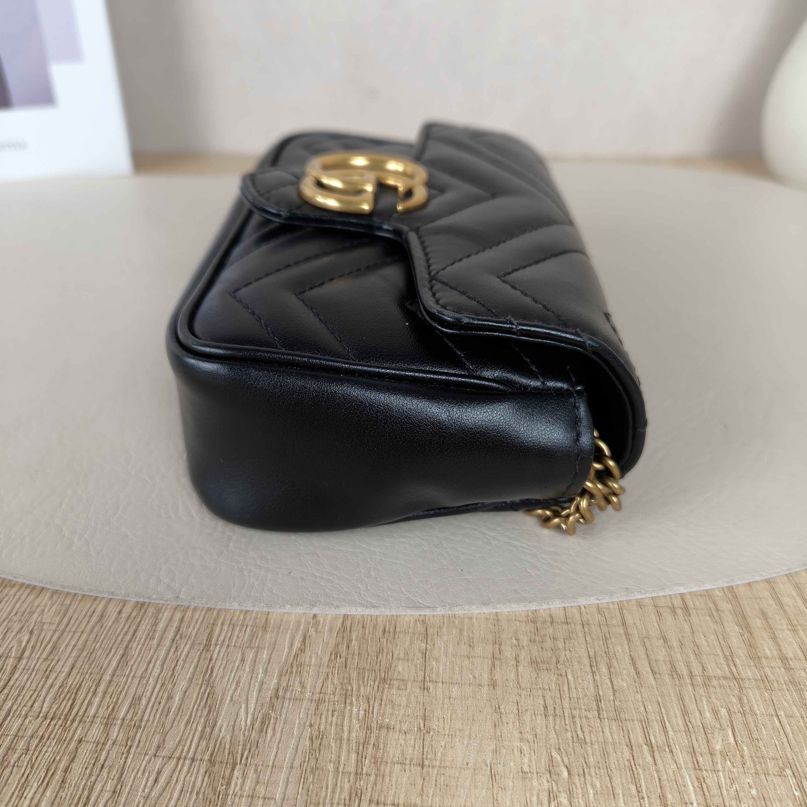 GUCCI Crossbody Bag GG Marmont Mini Marmont Mini Black Calfskinmini16.5 × 4.5 × 9.5 cm — cover view 7 of 11