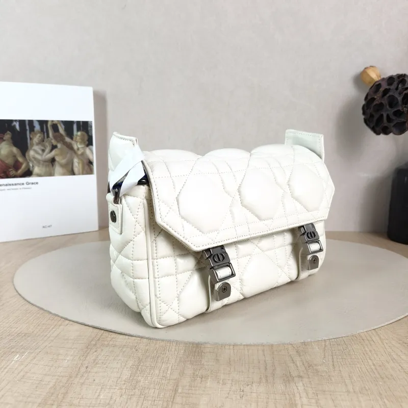 DIOR Crossbody Bag camp Messenger Bag White Calfskin Small 23 × 8 × 15 cm — cover view 4 of 6
