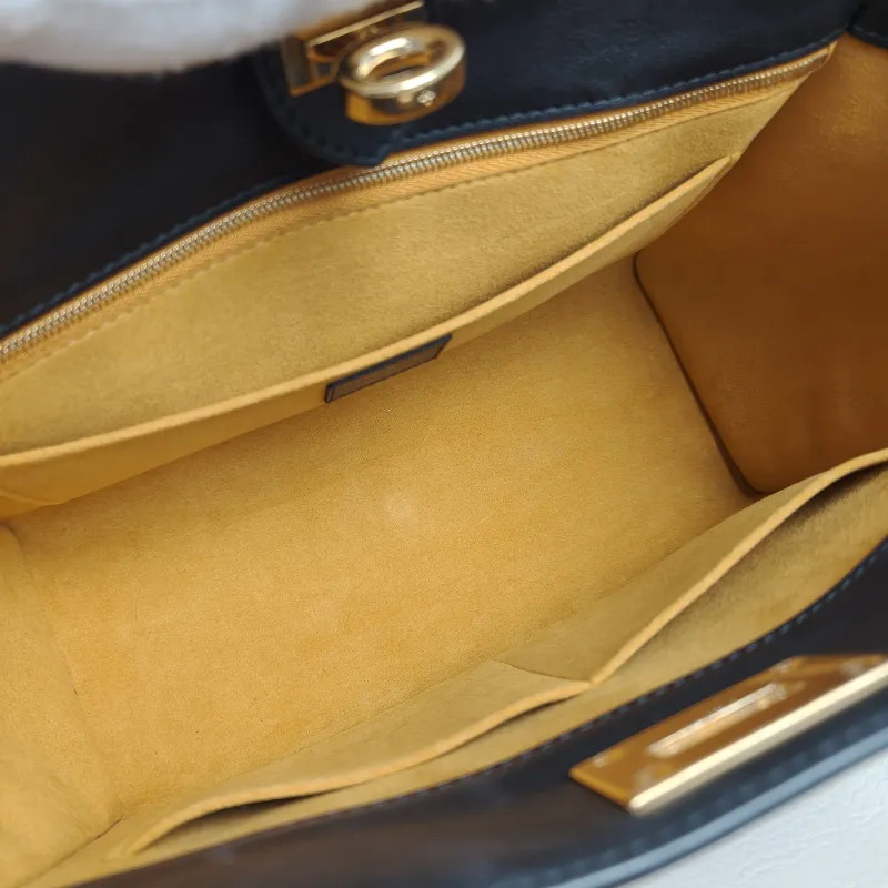 Louis Vuitton Top Handle Bag On My Side Black Calfskin Medium30.5 × 14 × 24.5 cm — detail view 12 of 14