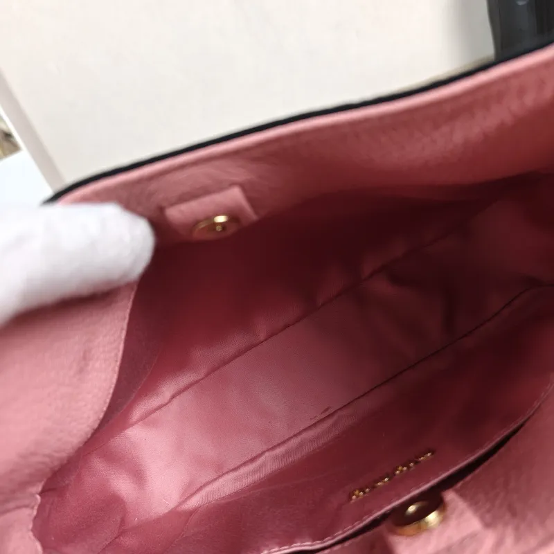 Miumiu Shoulder Bag Pink Calfskin One Size 22.5 × 5 × 18 cm — detail view 3 of 12