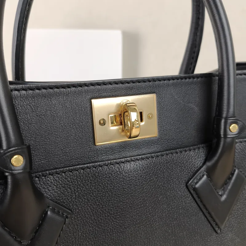 Louis Vuitton Top Handle Bag On My Side Black Calfskin Medium30.5 × 14 × 24.5 cm — detail view 4 of 14