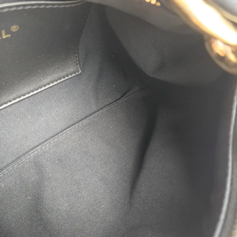 Chanel Shoulder Bag hobo Black Calfskin One Size 25 × 15 × 7.5 cm — detail view 7 of 11
