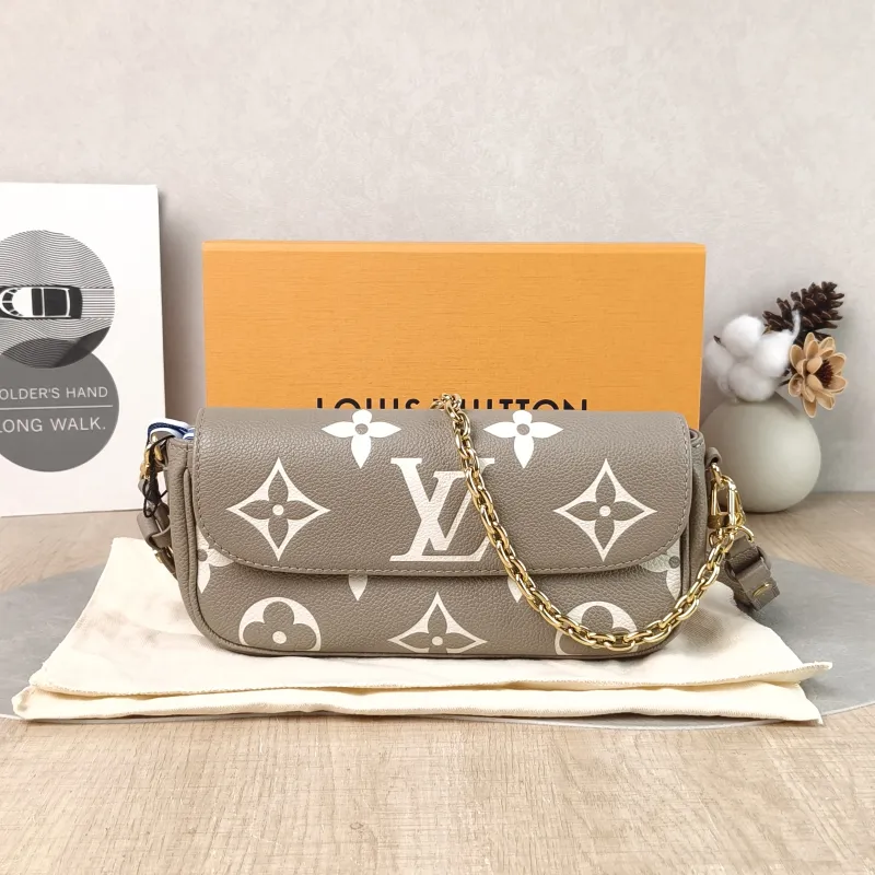 Louis Vuitton Crossbody Bag IVY Empreinte Embossed Calfskin Small 23.5 × 4.3 × 12 cm — cover view 5 of 6