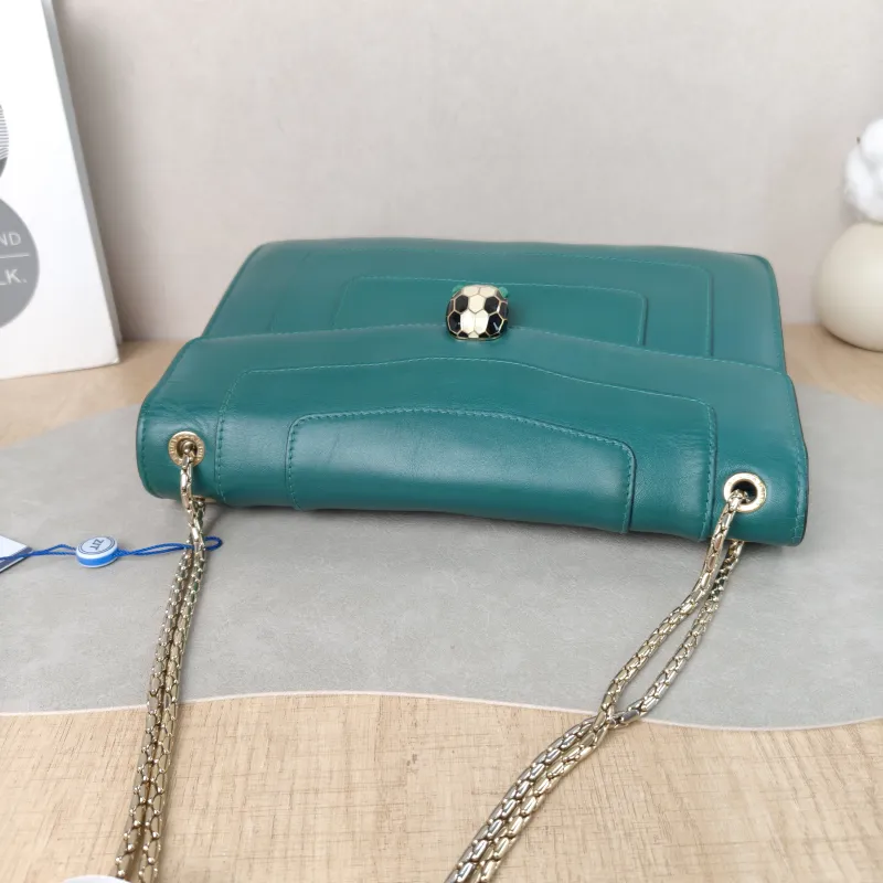 Bvlgari Crossbody Bag Serpenti Forever Collection Crossbody Bag Green Calfskin Medium 28 × 7.5 × 19 cm — detail view 2 of 14