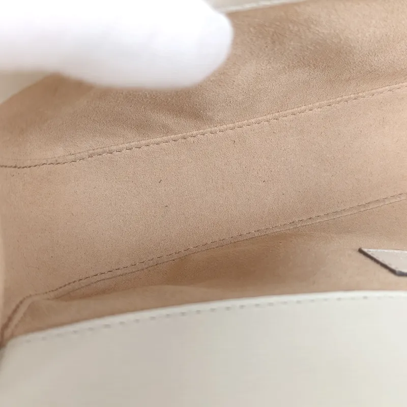 GUCCI Crossbody Bag Horsebit 1955 Horsebit Small White Calfskin Small24 × 5.5 × 13 cm — detail view 3 of 12