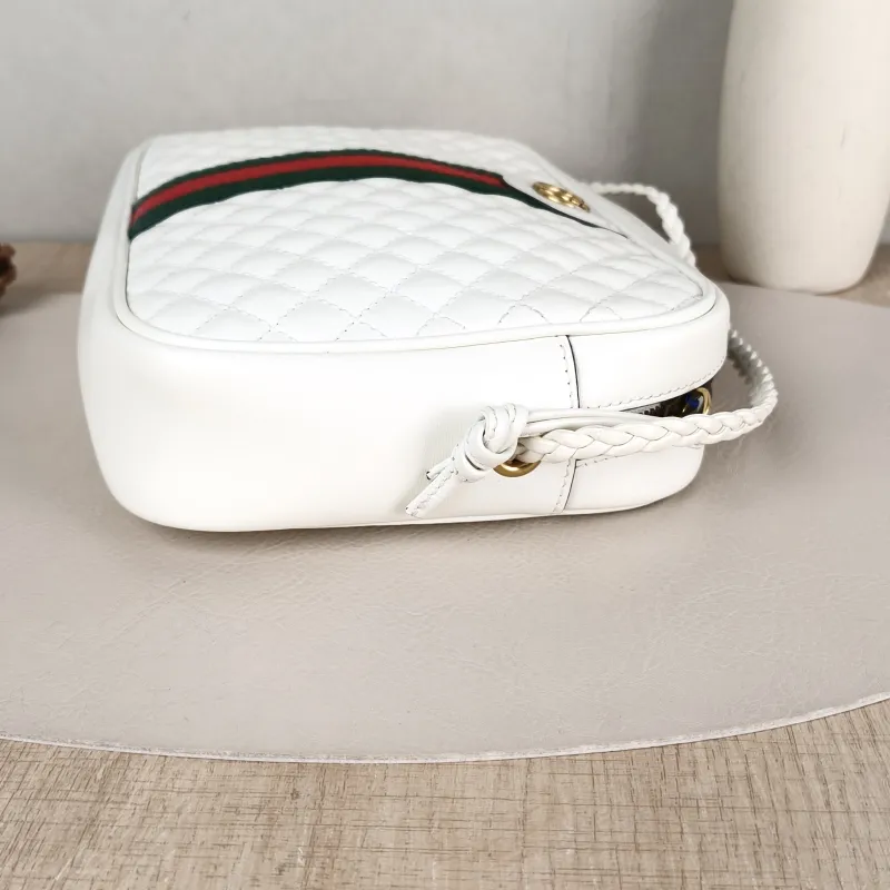 GUCCI Crossbody Bag Camera Bag White Calfskin One Size 24 × 5 × 17 cm — detail view 2 of 11