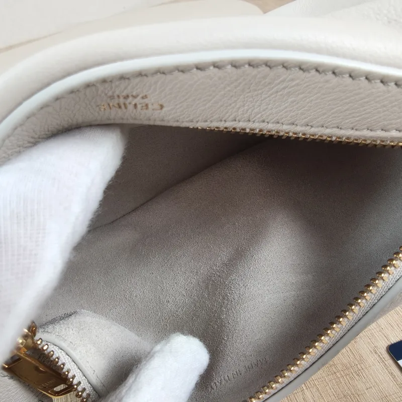 CELINE Shoulder Bag Romy Hobo Shoulder Bag White CC alfskin Small 20 × 5.5 × 15 cm — detail view 11 of 12