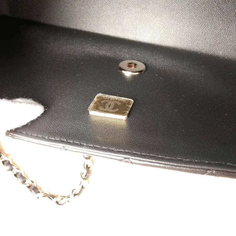 Chanel Crossbody Bag CF Crossbody Bag Black Lambskin Medium25.5 × 6 × 12.5 cm — detail view 8 of 13