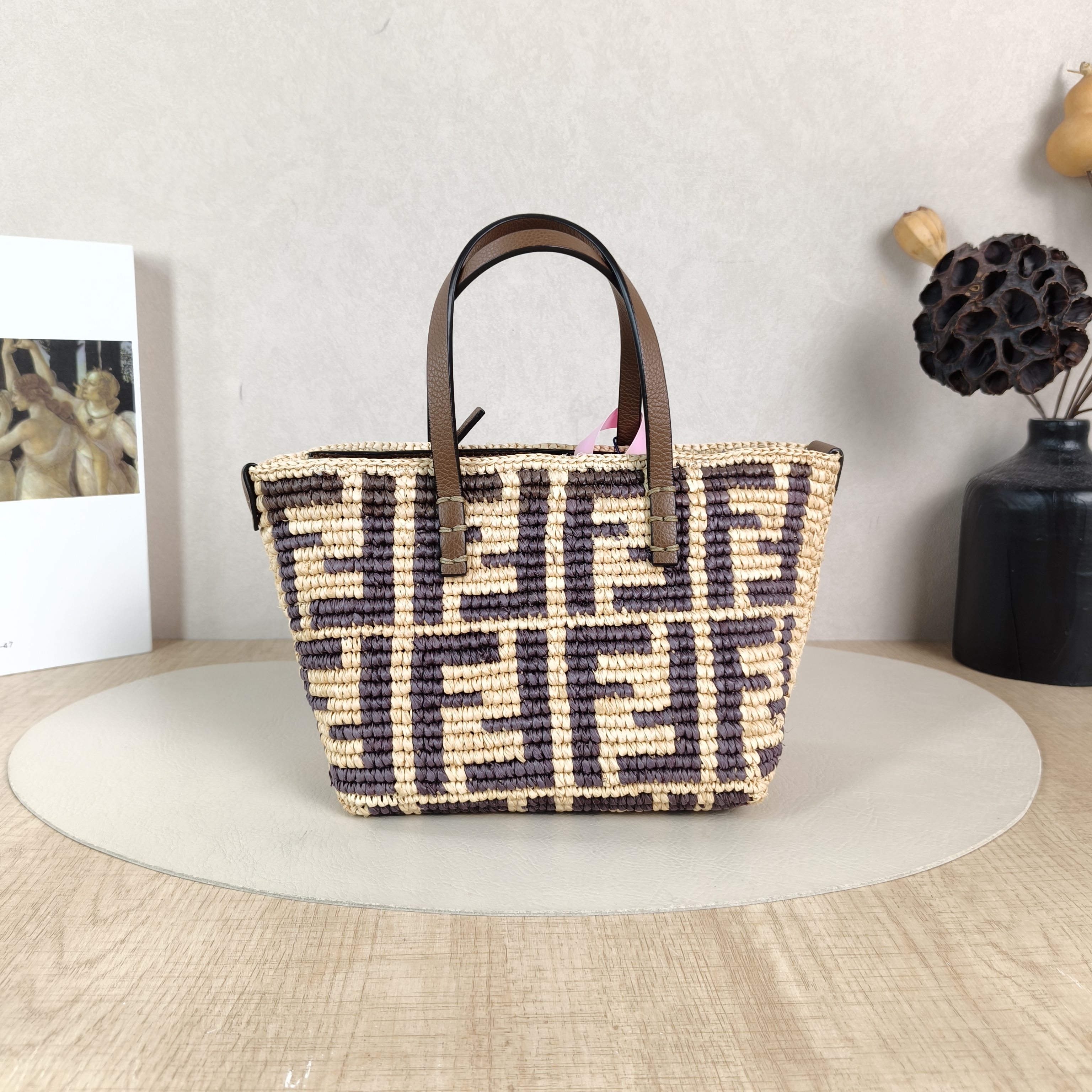 FENDI Crossbody Bag tote Crossbody Bag Brown Woven One Size28 × 10 × 14 cm