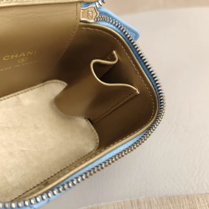 Chanel Crossbody Bag Edition Blue Lambskin One Size 10 × 7 × 9 cm 31 — detail view 12 of 12