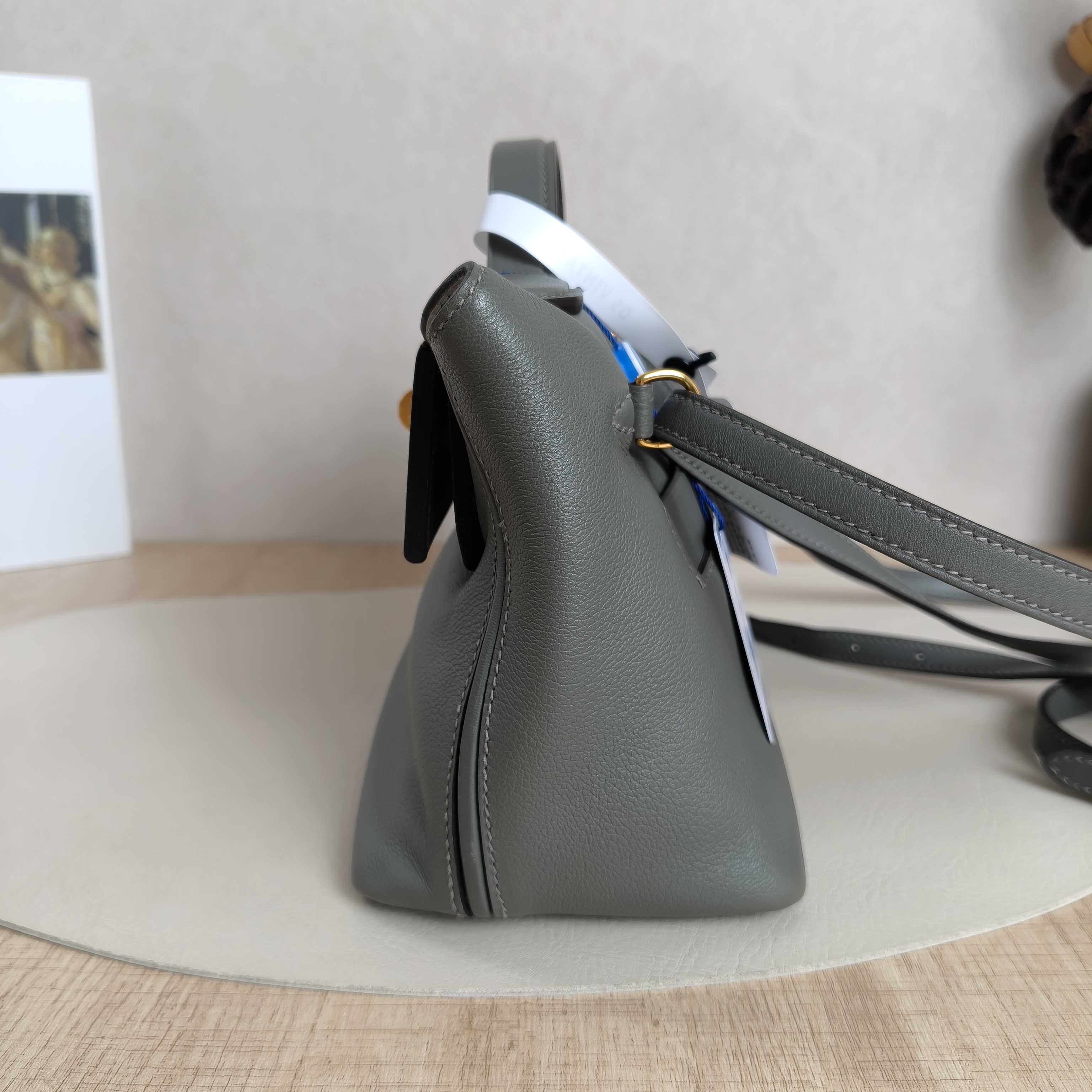 Hermès Crossbody Bag24 · 24 21 Shoulder Bag Grey Evercolor Calfskinmini21 × 10 × 16 cm — cover view 9 of 10