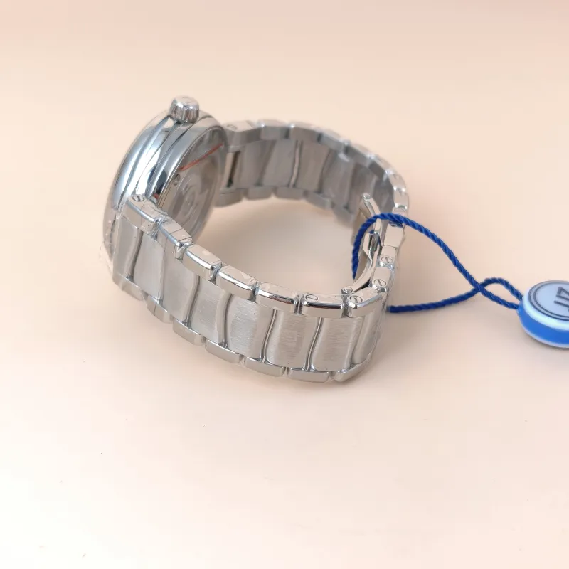 OMEGA Watch Collection Watch One Size 34 — cover view 4 of 10