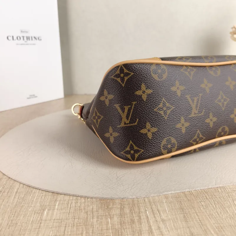 Louis Vuitton Crossbody Bag Boulogne PVC Small 26 × 9.5 × 16 cm — detail view 4 of 12