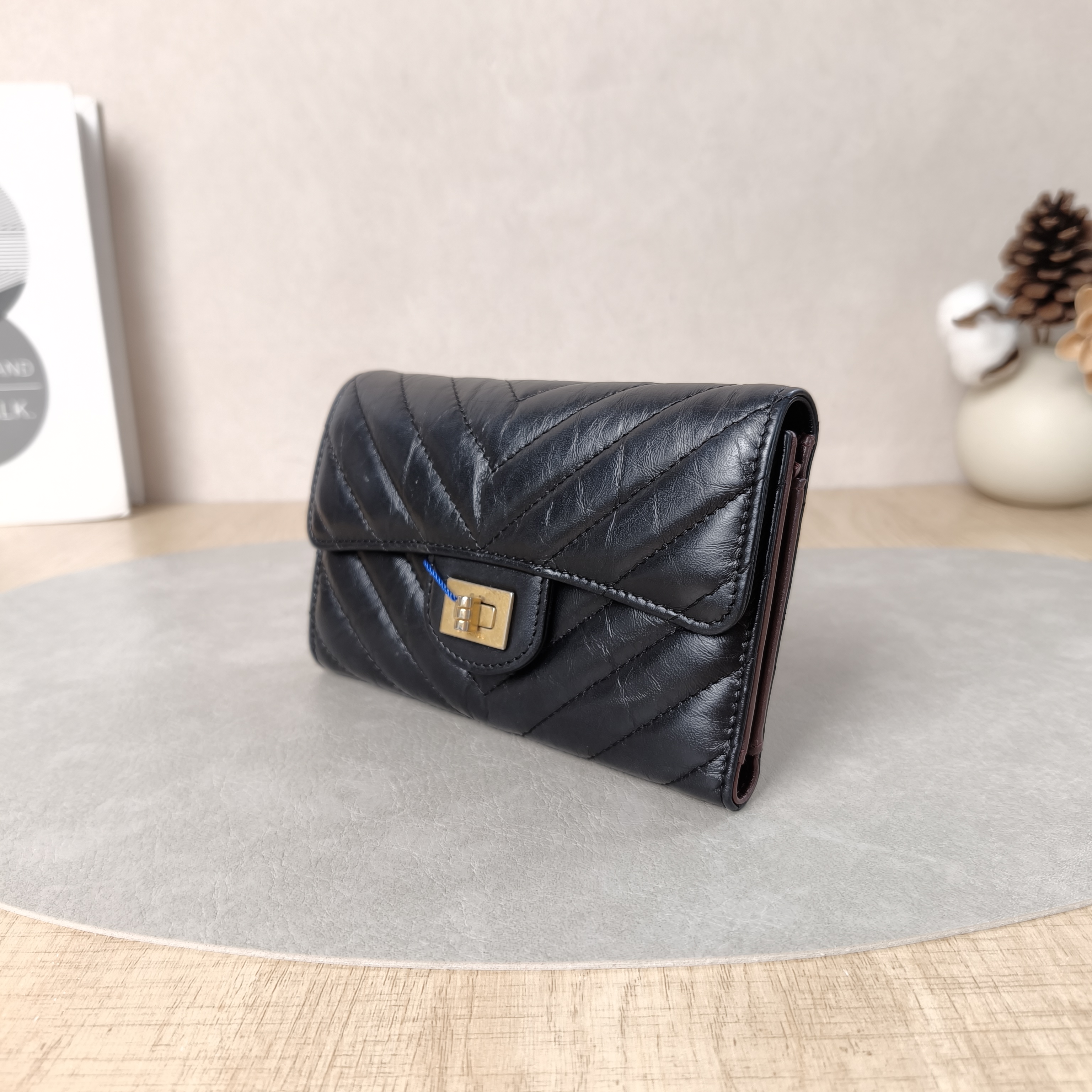 Chanel Wallet Wallet Black Calfskin One Size15 × 2 × 10 cm — cover view 4 of 5