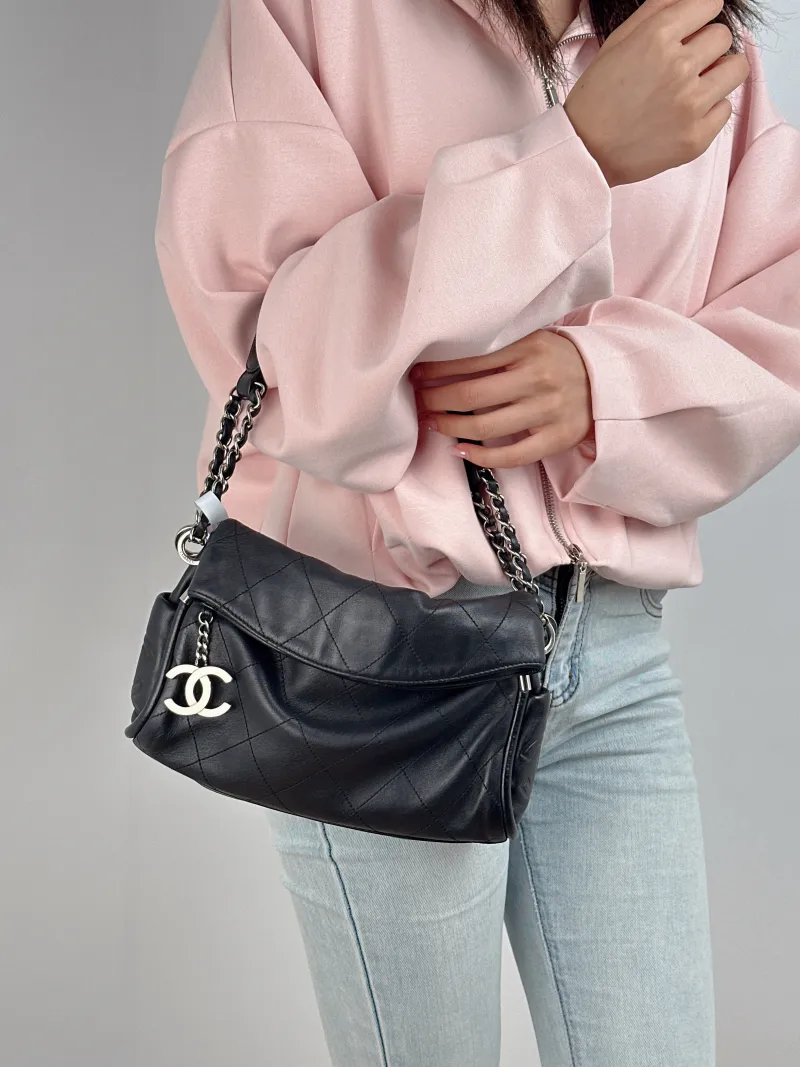 Chanel Crossbody Bag Hobo C Black Lambskin One Size 26 × 8 × 23 cm 10 — on-model view 1 of 2