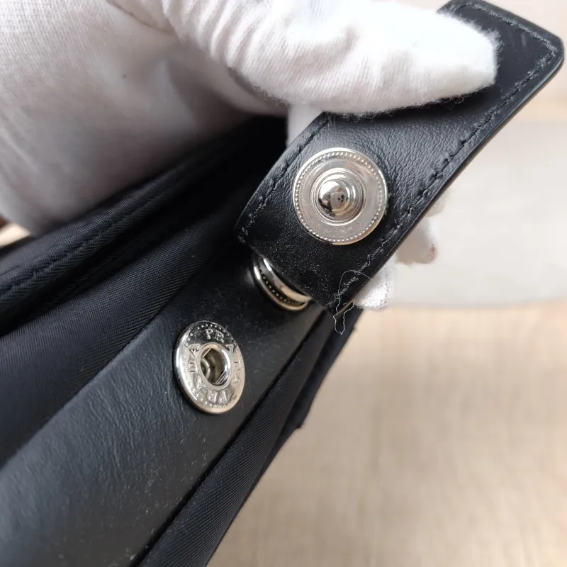 PRADA Crossbody Bag Messenger Bag Crossbody Bag Black Nylon One Size 23 × 8.5 × 17 cm — detail view 1 of 11