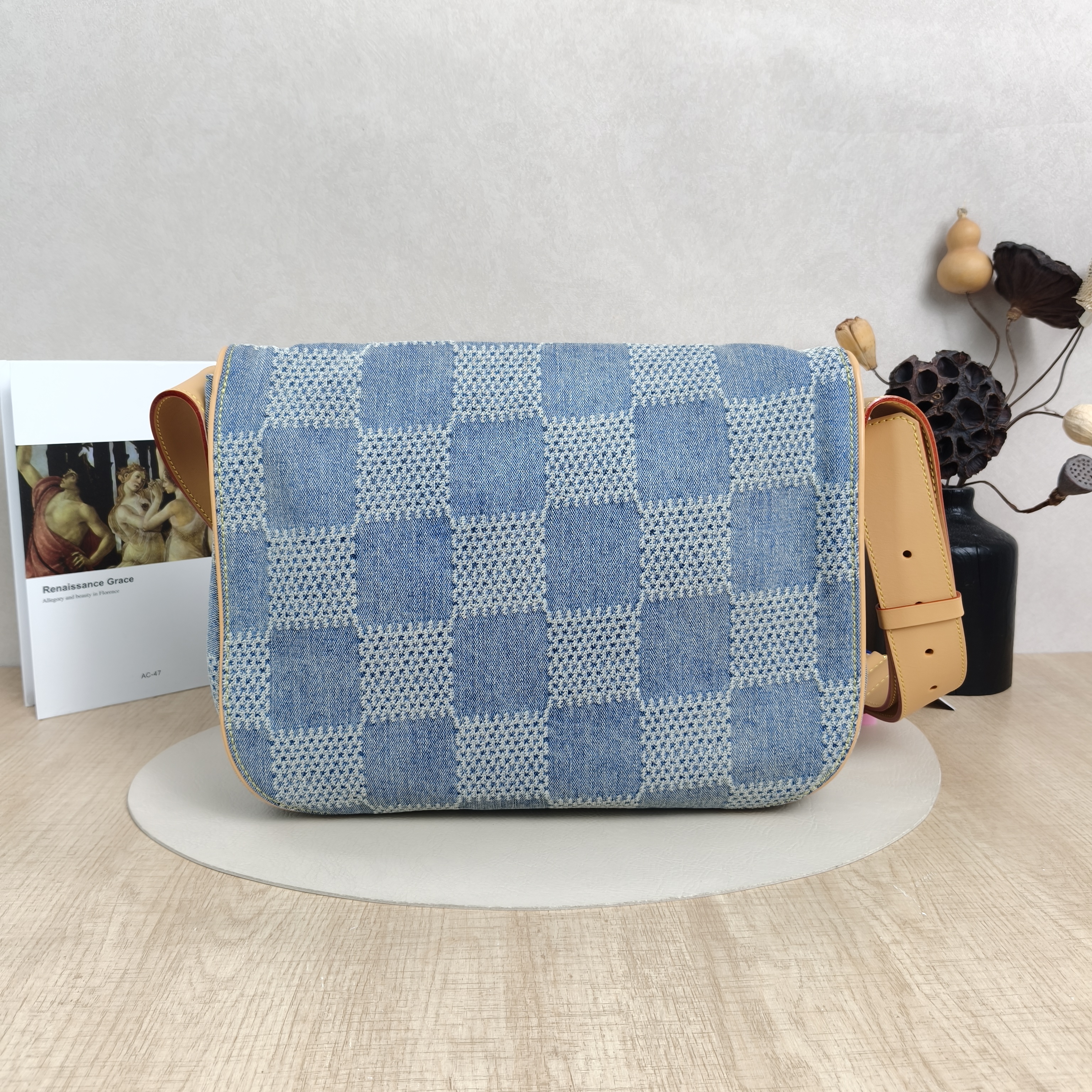 Louis Vuitton Crossbody Bag MONTSOURIS Messenger Bag Blue Medium32 × 10 × 28 cm — cover view 5 of 5