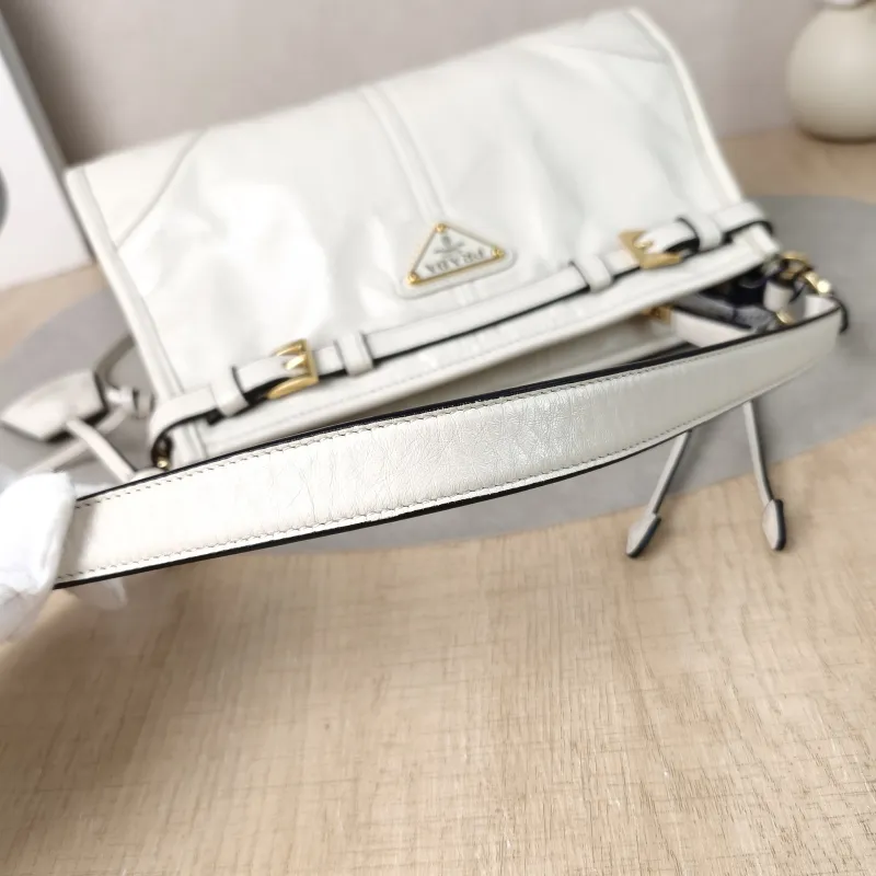 PRADA Shoulder Bag Bonnie Shoulder Bag White Waxed Leather Calfskin Small26 × 10 × 17 cm — detail view 6 of 15