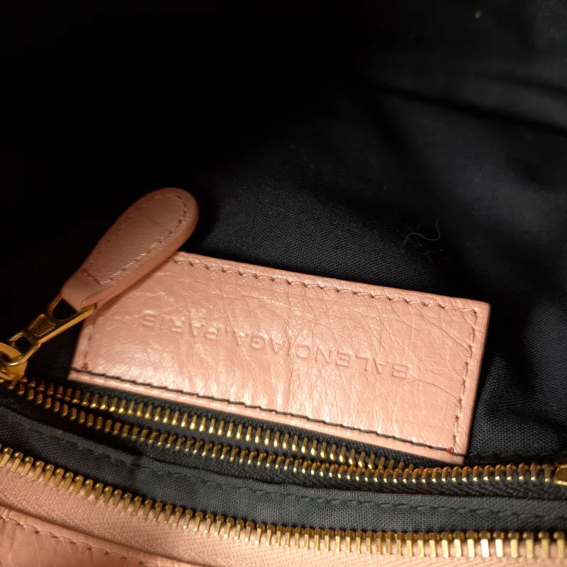 BALENCIAGA Crossbody Bag neo cagole Pink Lambskin Small 24 × 5 × 15 cm — detail view 12 of 12
