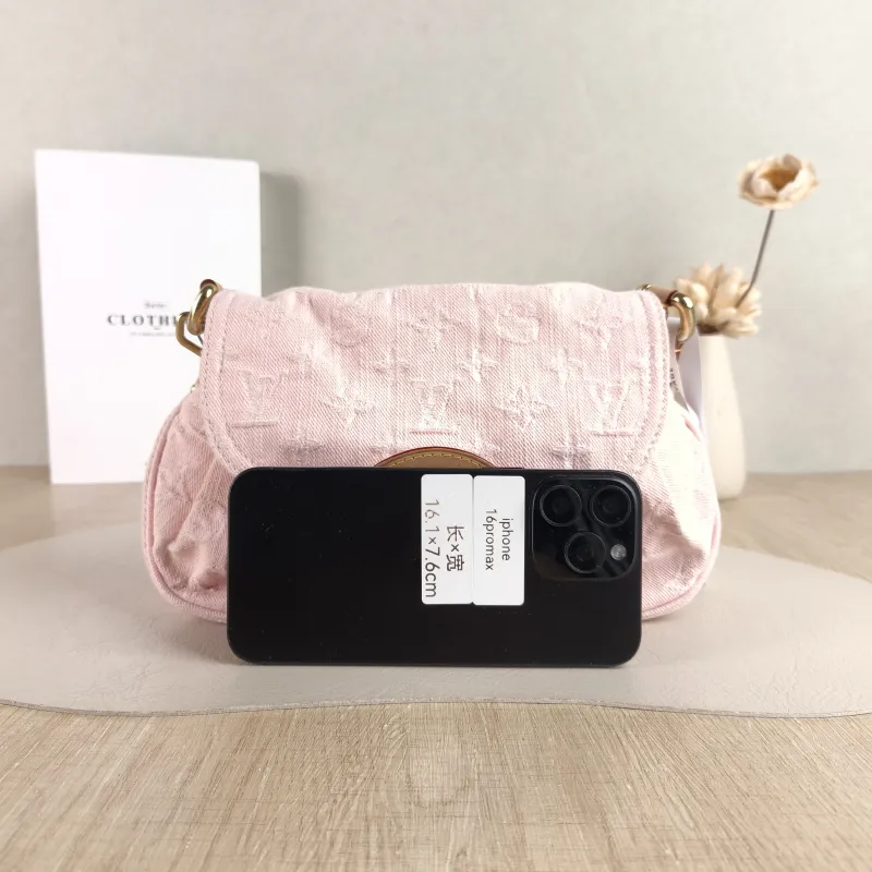 Louis Vuitton Shoulder Bag Sunset Pink 27 × 3 × 18 cm — cover view 2 of 5