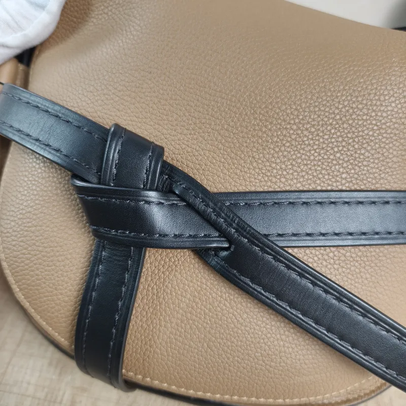 LOEWE Crossbody Bag Gate Brown Black Calfskin Medium25 × 11.5 × 19 cm — detail view 11 of 13