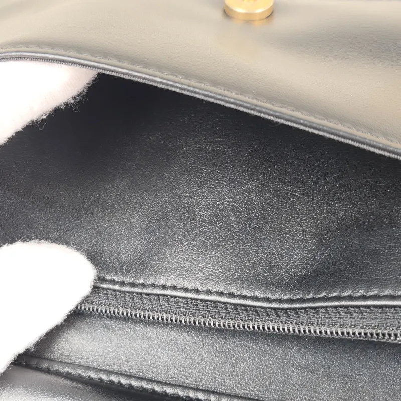 Chanel Crossbody Bag Le Boy​ WOC Black Grained Calfskinmini19.2 × 3.5 × 12.3 cm — detail view 4 of 13