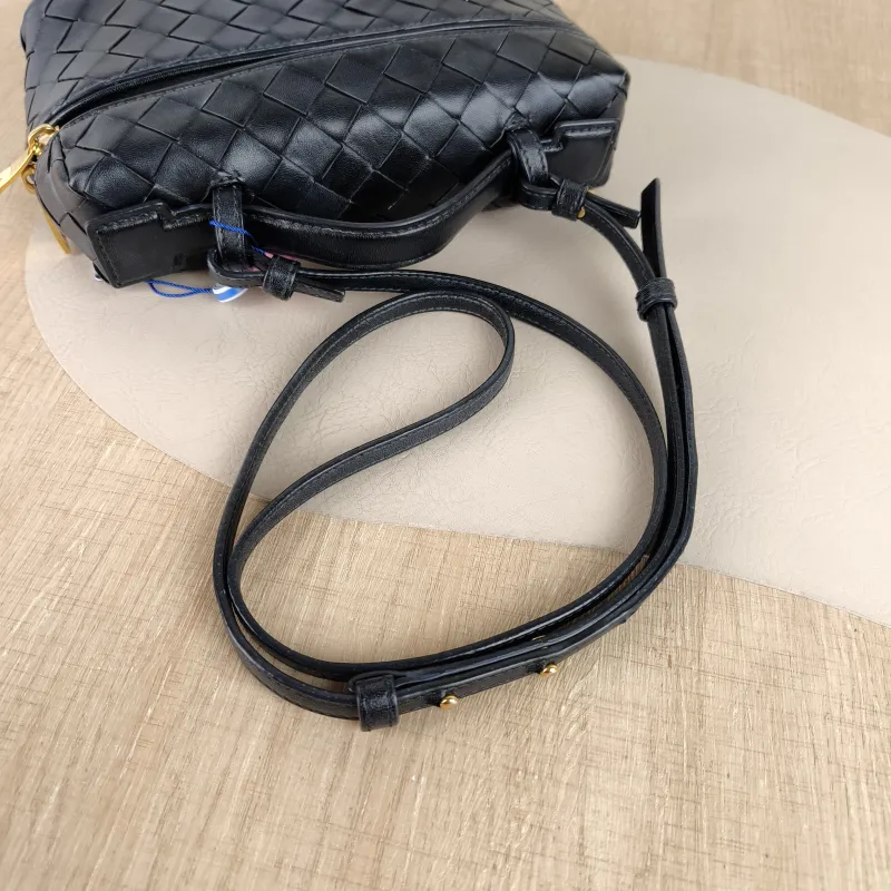 Bottega Veneta Top Handle Bag Woven Top Handle Bag Black Calfskin One Size 23 × 5.5 × 13 cm — detail view 3 of 9