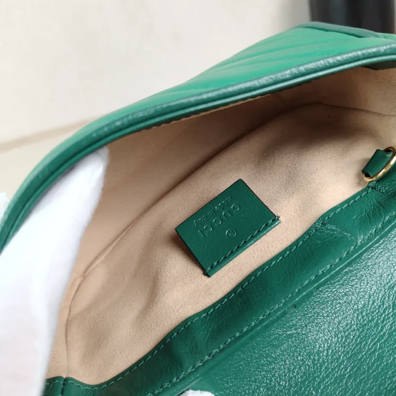 GUCCI Crossbody Bag GG Marmont Mini Marmont Mini Green Calfskinmini16.5 × 4.5 × 9.5 cm — detail view 4 of 13