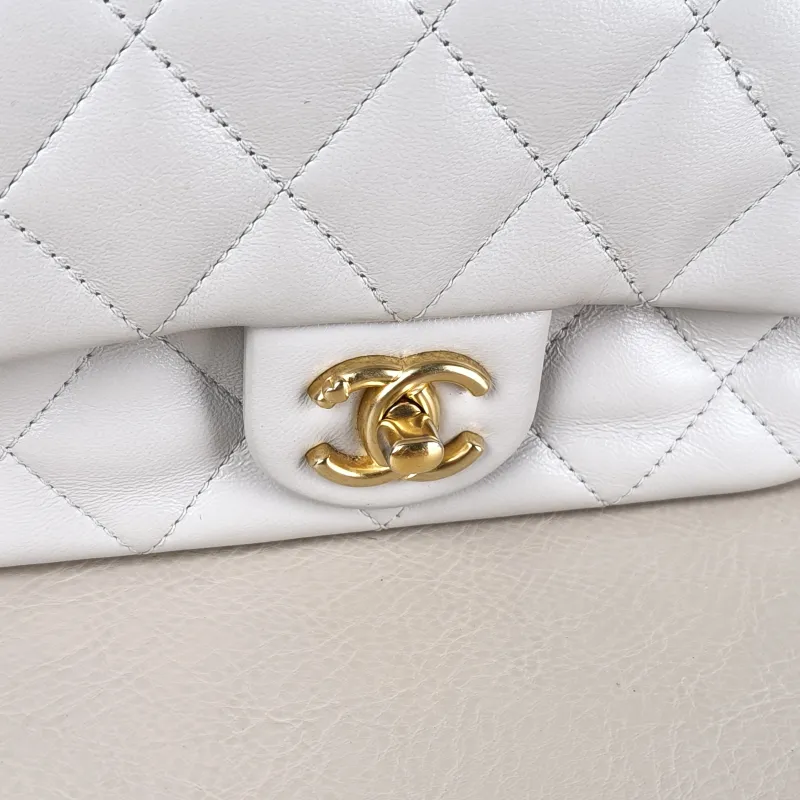 Chanel Crossbody Bag Grey Lambskin One Size19 × 5 × 12.5 cm — detail view 2 of 13