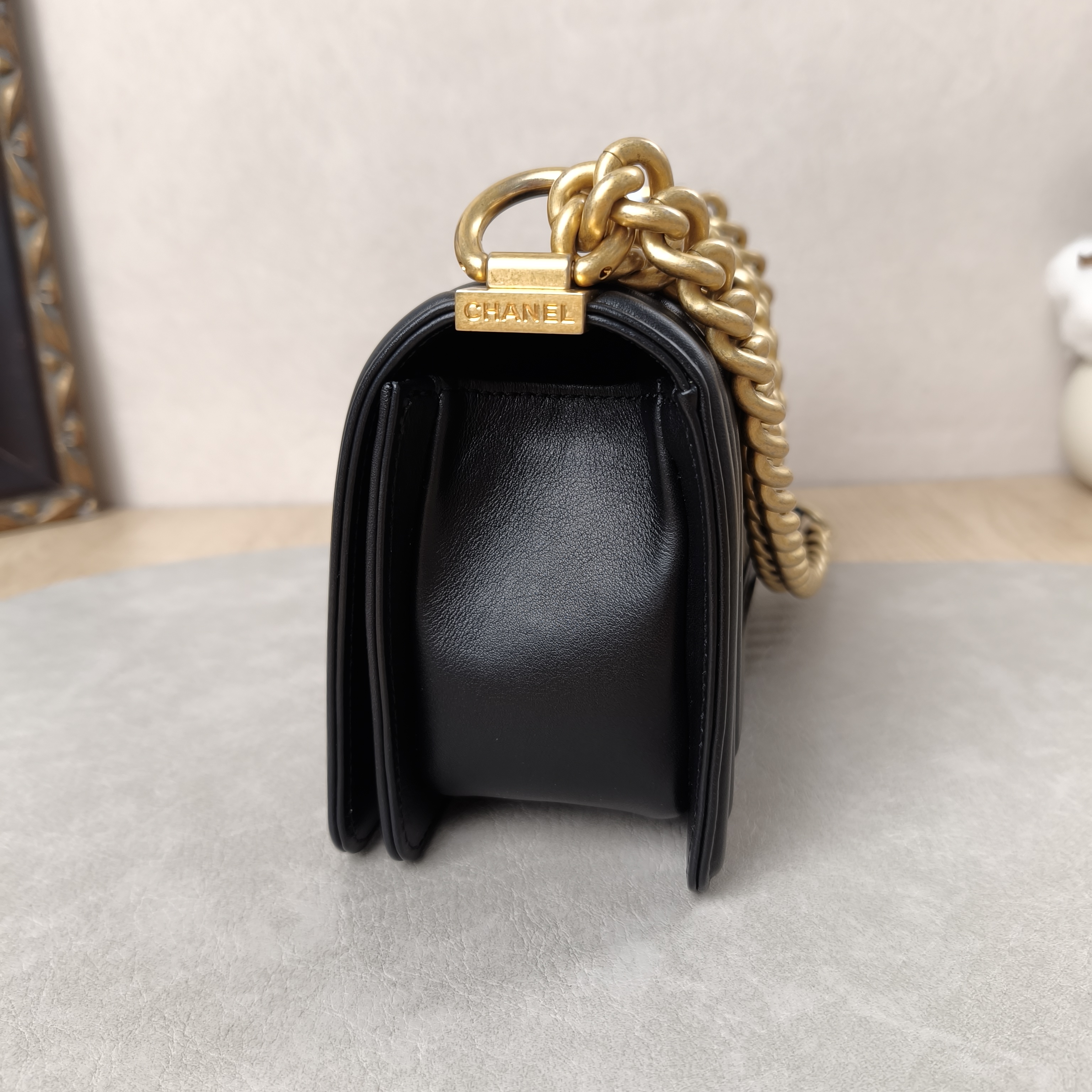 Chanel Crossbody Bag Le BoyBlack Calfskin Small20.5 × 8.5 × 12 cm — cover view 10 of 11