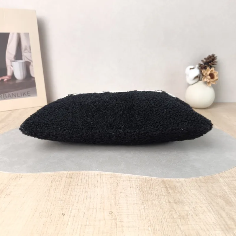 BALENCIAGA Clutch Clutch Black White One Size 33*23 — cover view 2 of 5