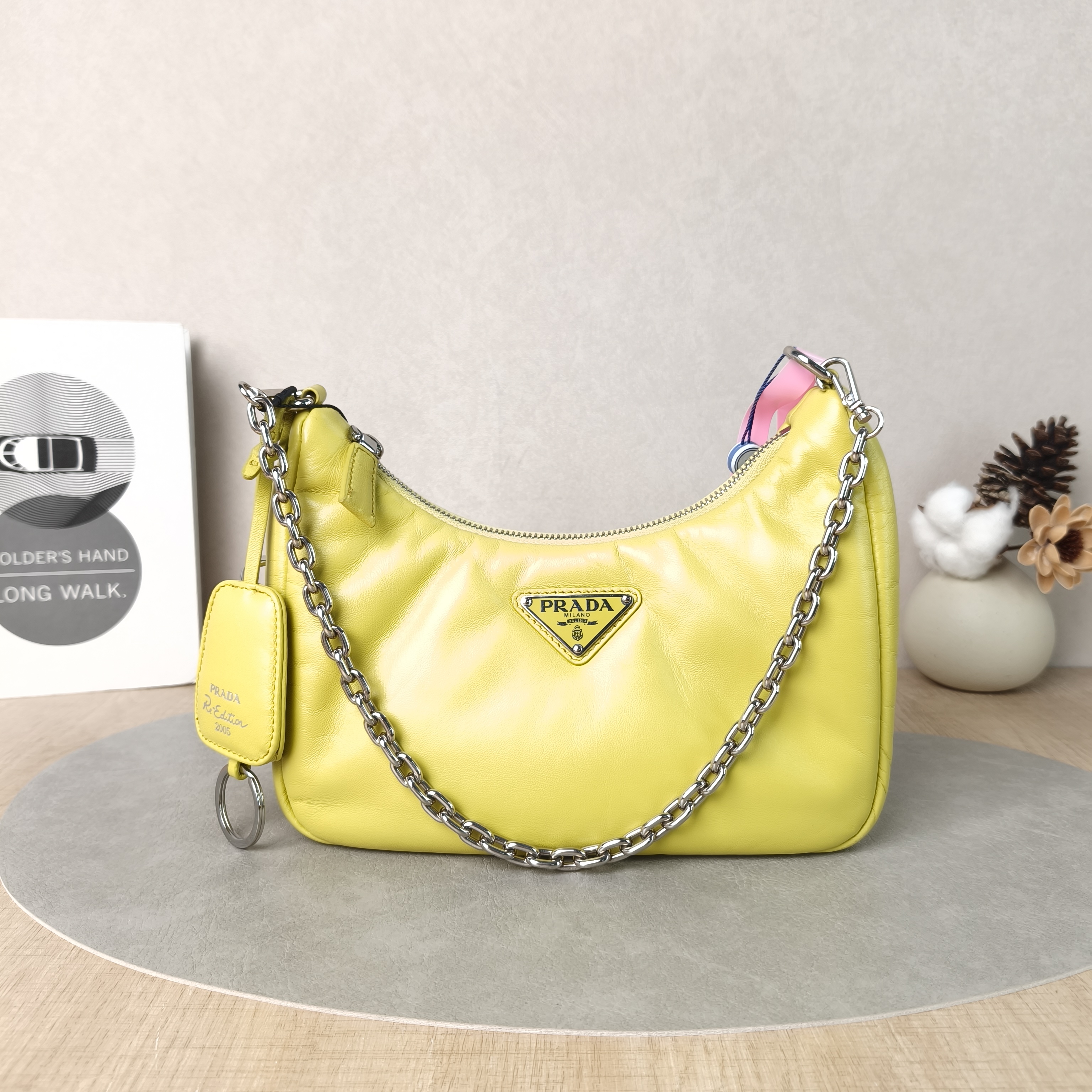 PRADA Crossbody Bag Re-Edition 2005 Hobo Yellow Lambskinmini22 × 8 × 18 cm