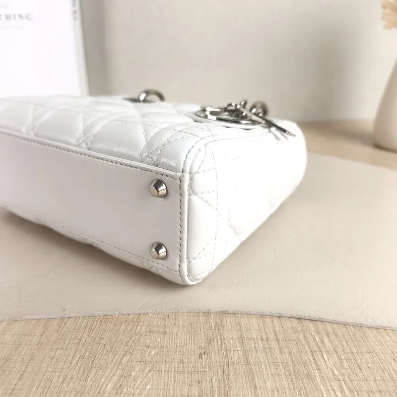 DIOR Crossbody Bag Lady Lady Dior Bag White Lambskin Mini 17 × 7 × 15 cm Conditioned — detail view 8 of 11