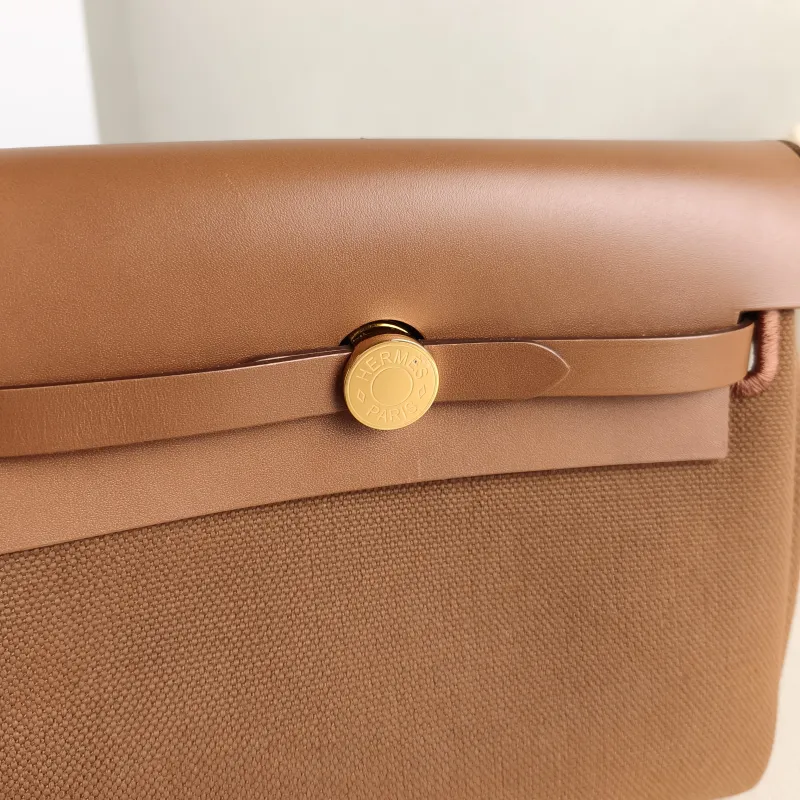 Hermès Crossbody Bag Herbag Zip 20 37 Brown Calfskin，Canvas Mini 20.5 × 7 × 16.5 cm G — detail view 11 of 11