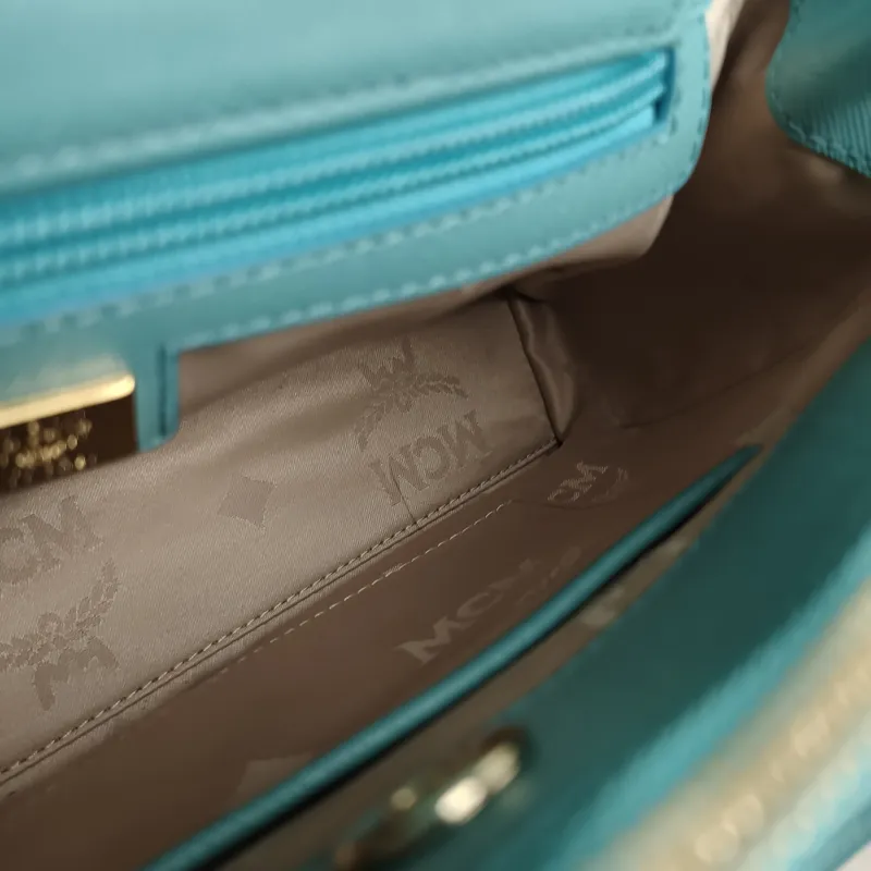 MCM Shoulder Bag Tote Bag Calfskin 25.5 × 11 × 17 cm — detail view 6 of 12