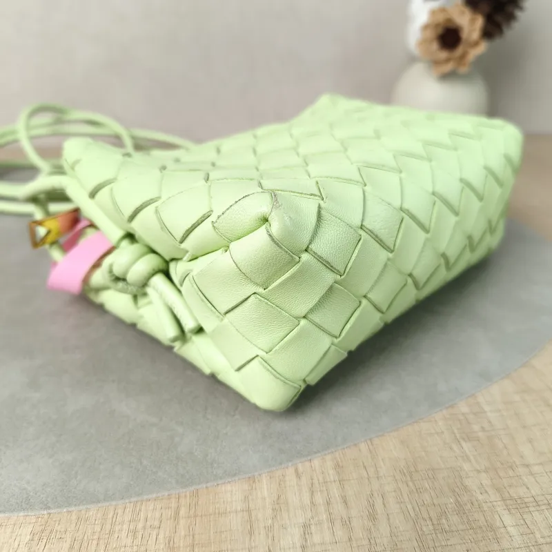 Bottega Veneta Crossbody Bag Loop Camera Bag Green Lambskinmini17 × 6 × 11 cm — detail view 15 of 16