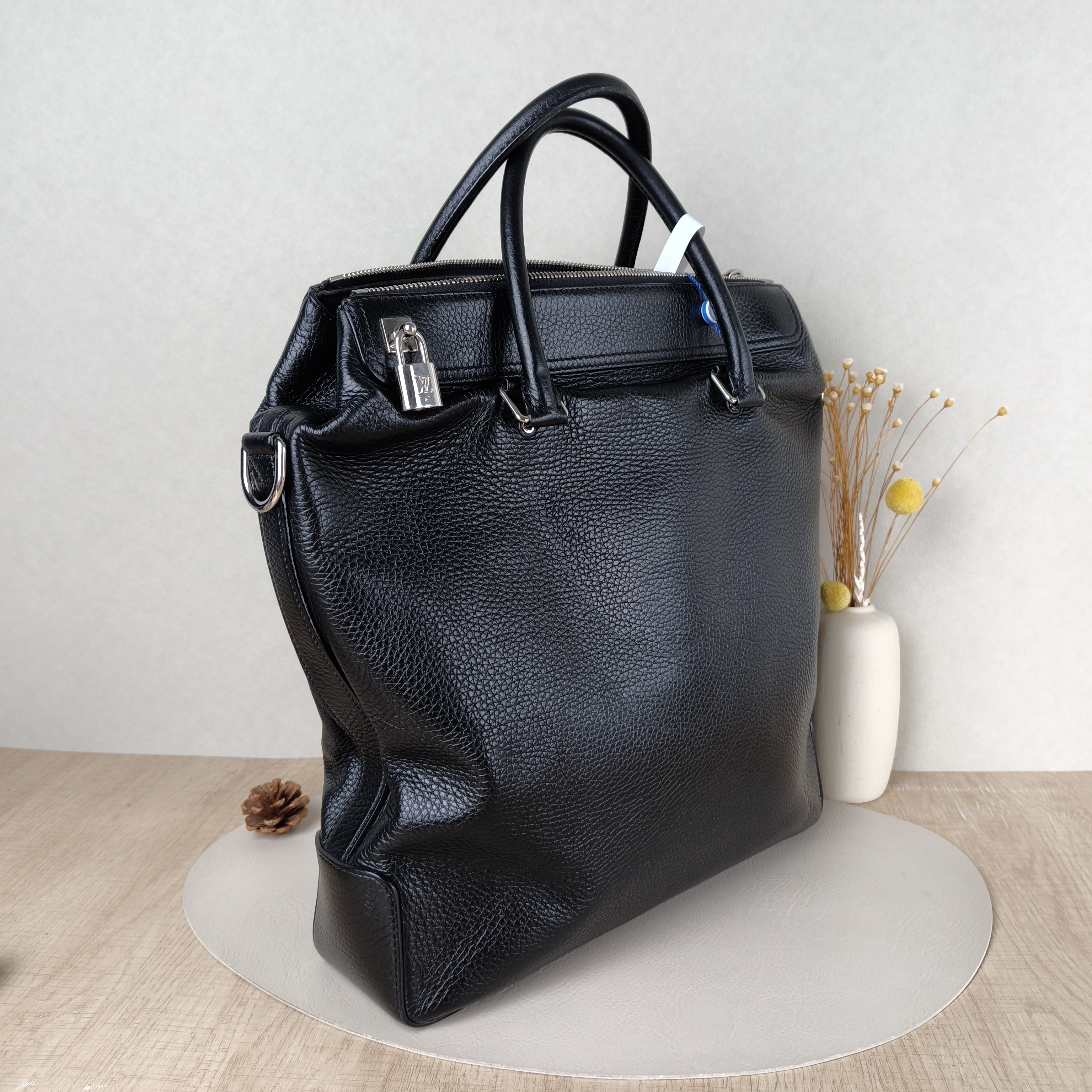 Louis Vuitton Top Handle Bag Black Calfskin One Size34 × 9 × 39 cm — cover view 4 of 5