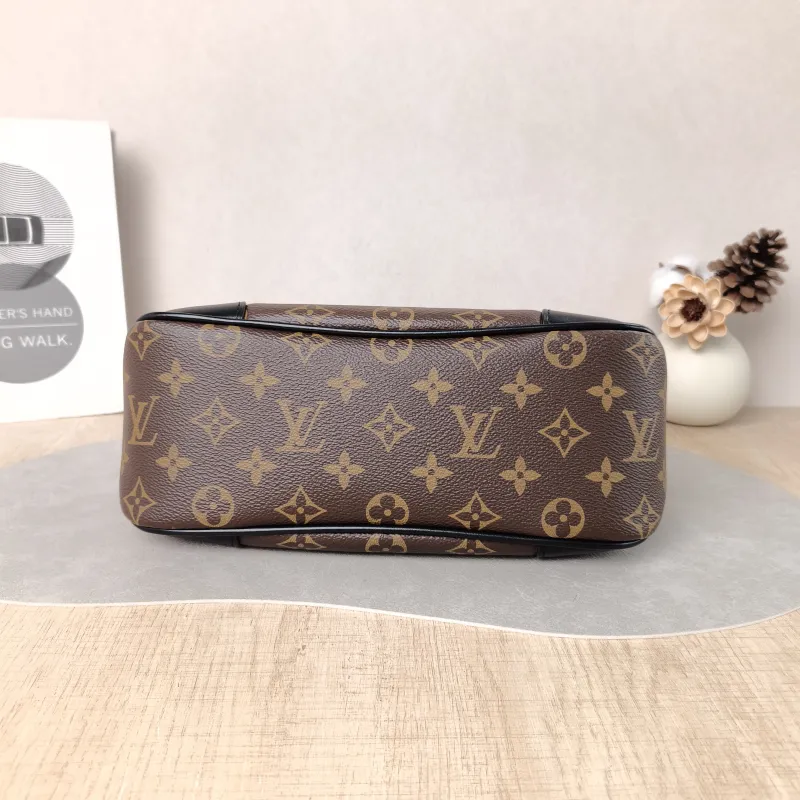 Louis Vuitton Crossbody Bag Boulogne PVC Small 26 × 9.5 × 16 cm — cover view 2 of 6
