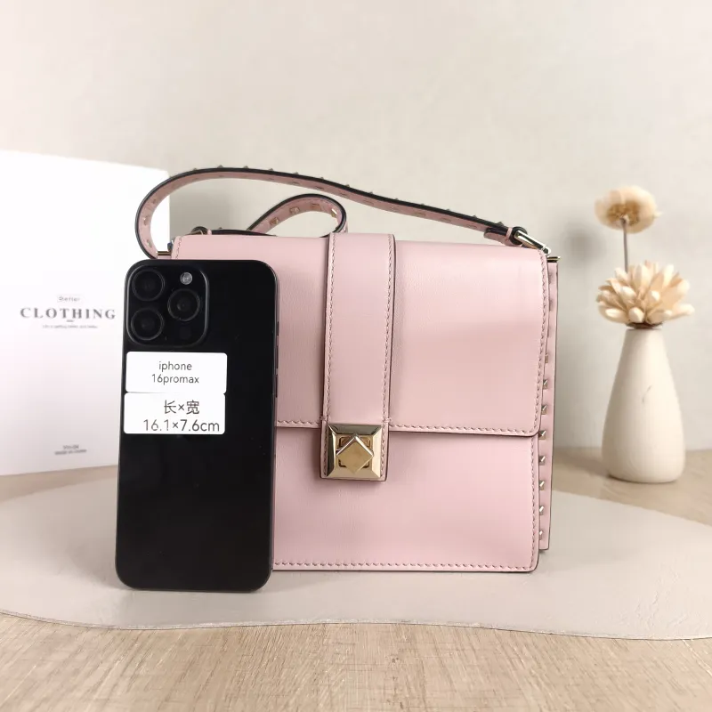 Valentino Shoulder Bag Shoulder Bag Pink Calfskin One Size 23 × 8 × 18 cm — cover view 2 of 5
