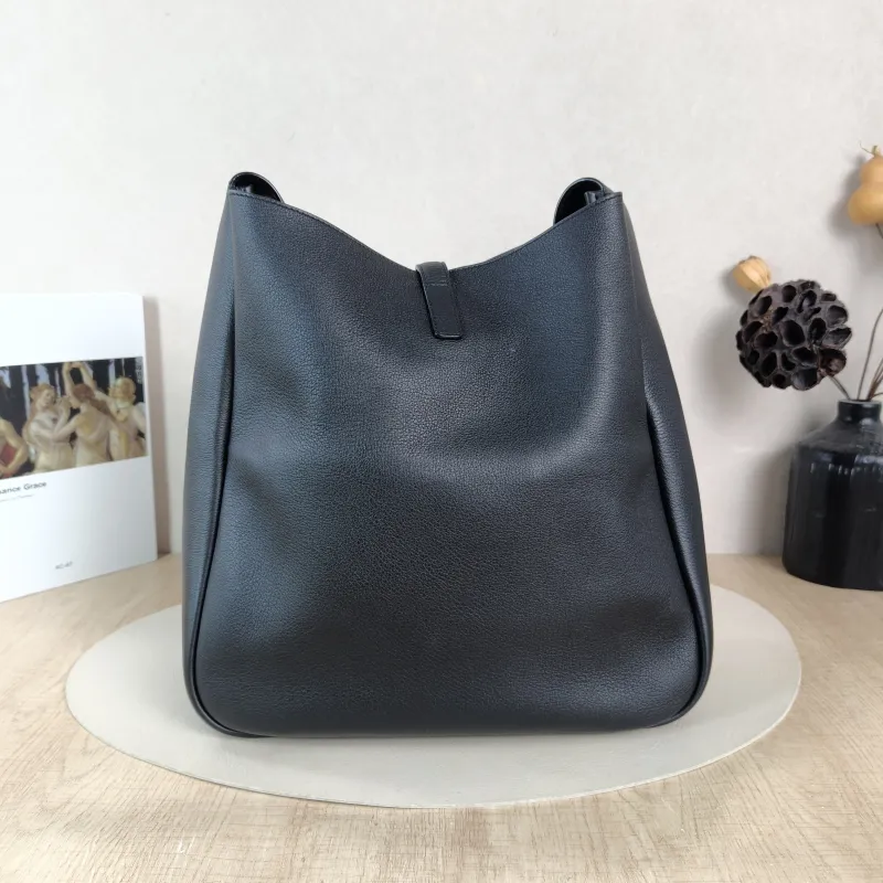 SAINT LAURENT Shoulder Bag LE 5 À 7 Hobo Black Calfskin Large 30 × 13 × 31 cm — cover view 5 of 6