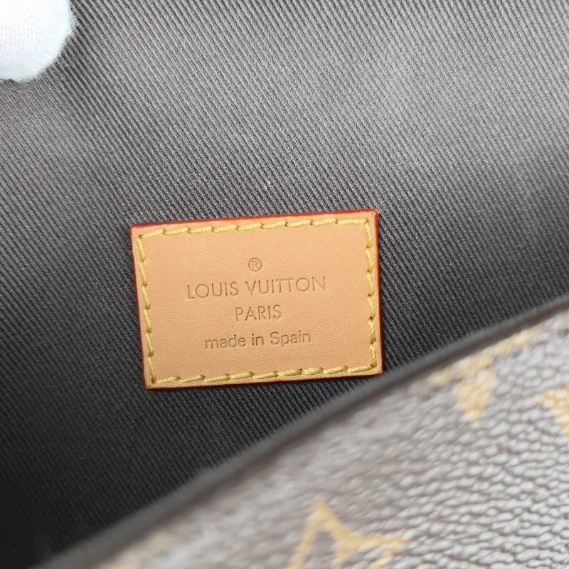 Louis Vuitton Crossbody Bag Diane Baguette Bag Monogram PV Cnano19 × 6 × 10.5 cm — detail view 8 of 12