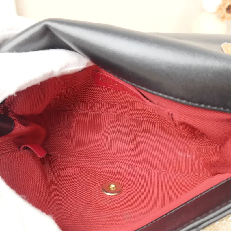 Chanel Crossbody Bag Pearl cf Collection Crossbody Bag Black Calfskin One Size 20 × 5 × 12 cm 30 — detail view 2 of 11
